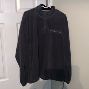 Izod Perform Quarter Zip Pull Over.